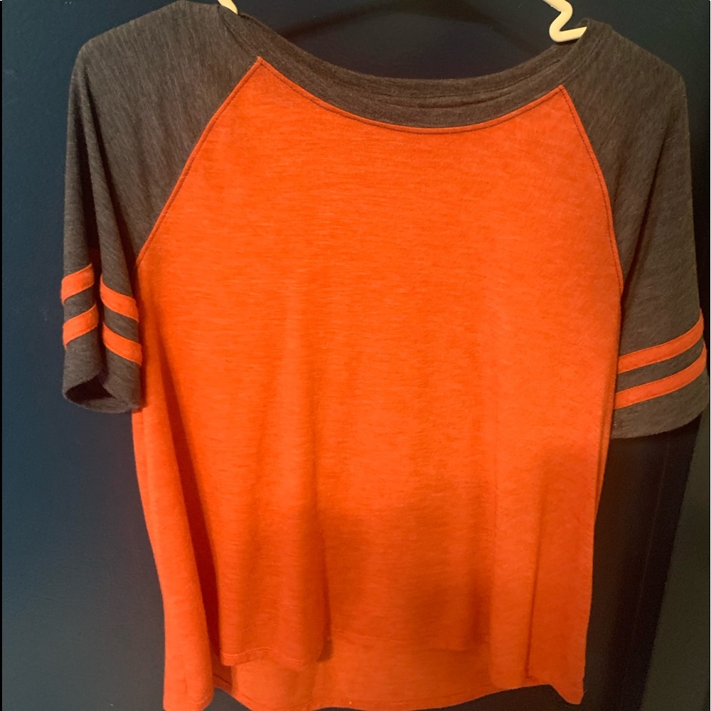Red/ Gray short sleeve shirt